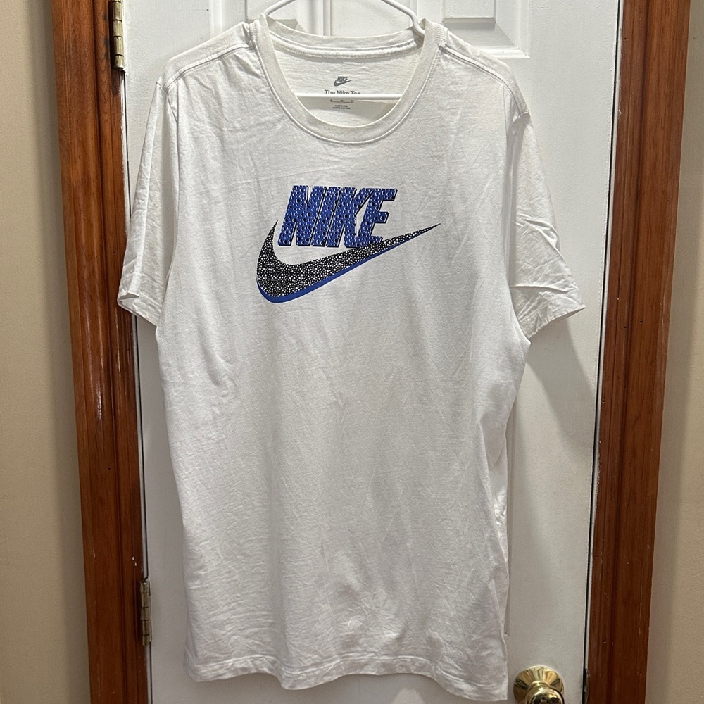 Nike Men's White Tee with Blue Graphic
